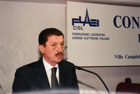 img037.jpg