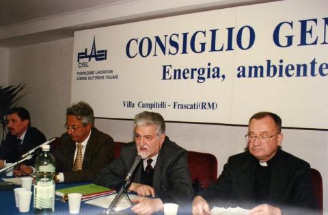 img042.jpg