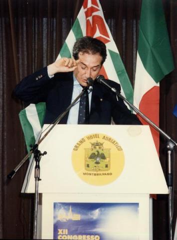 83.jpg