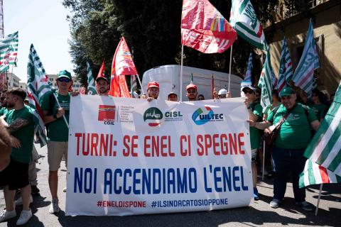 CISL-Manifestazione E-distribuzione - 044.jpg