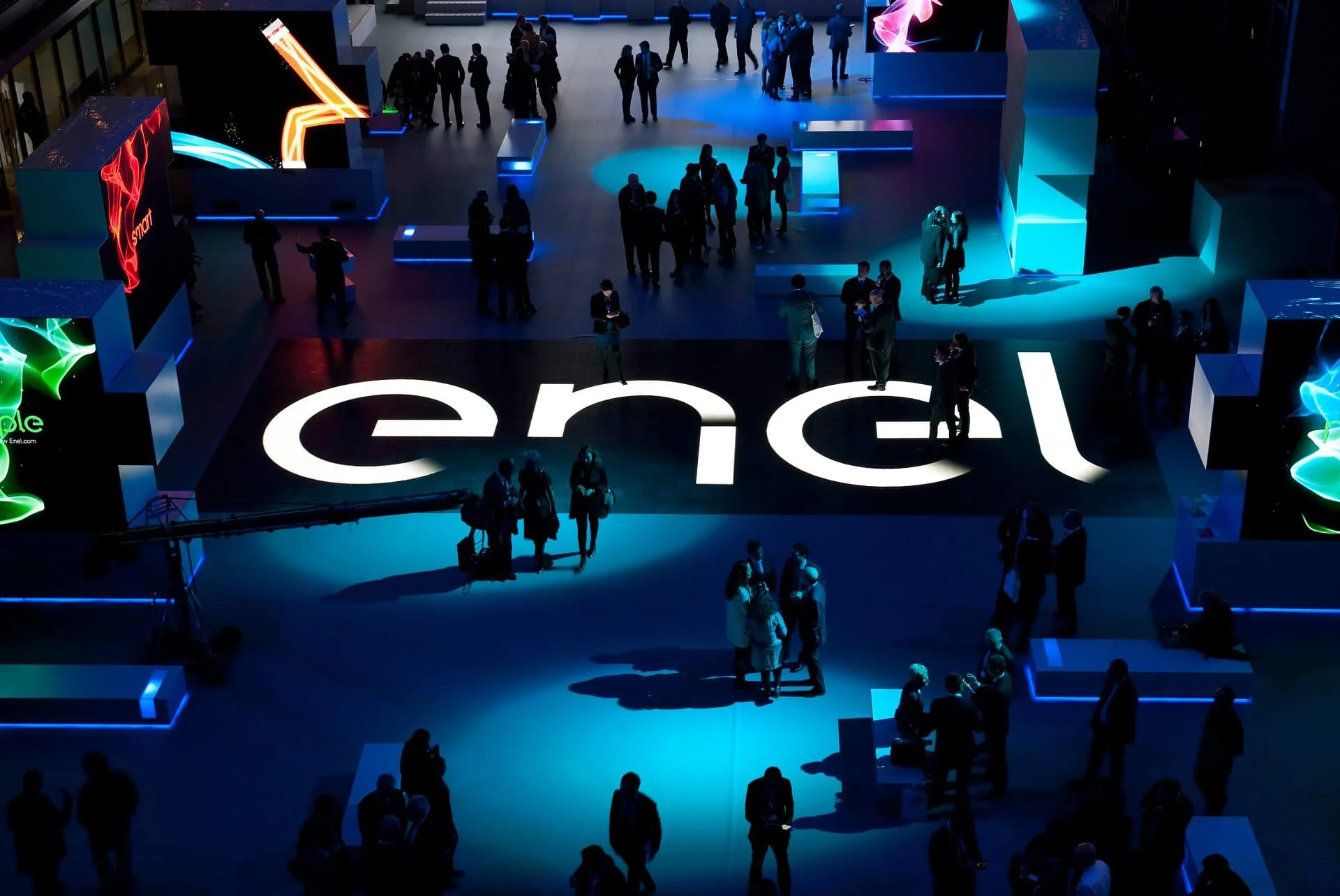 Enel e-distribuzione - Rigirare la frittata e nascondere la realtà dei fatti